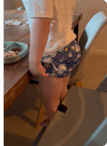 Alt image